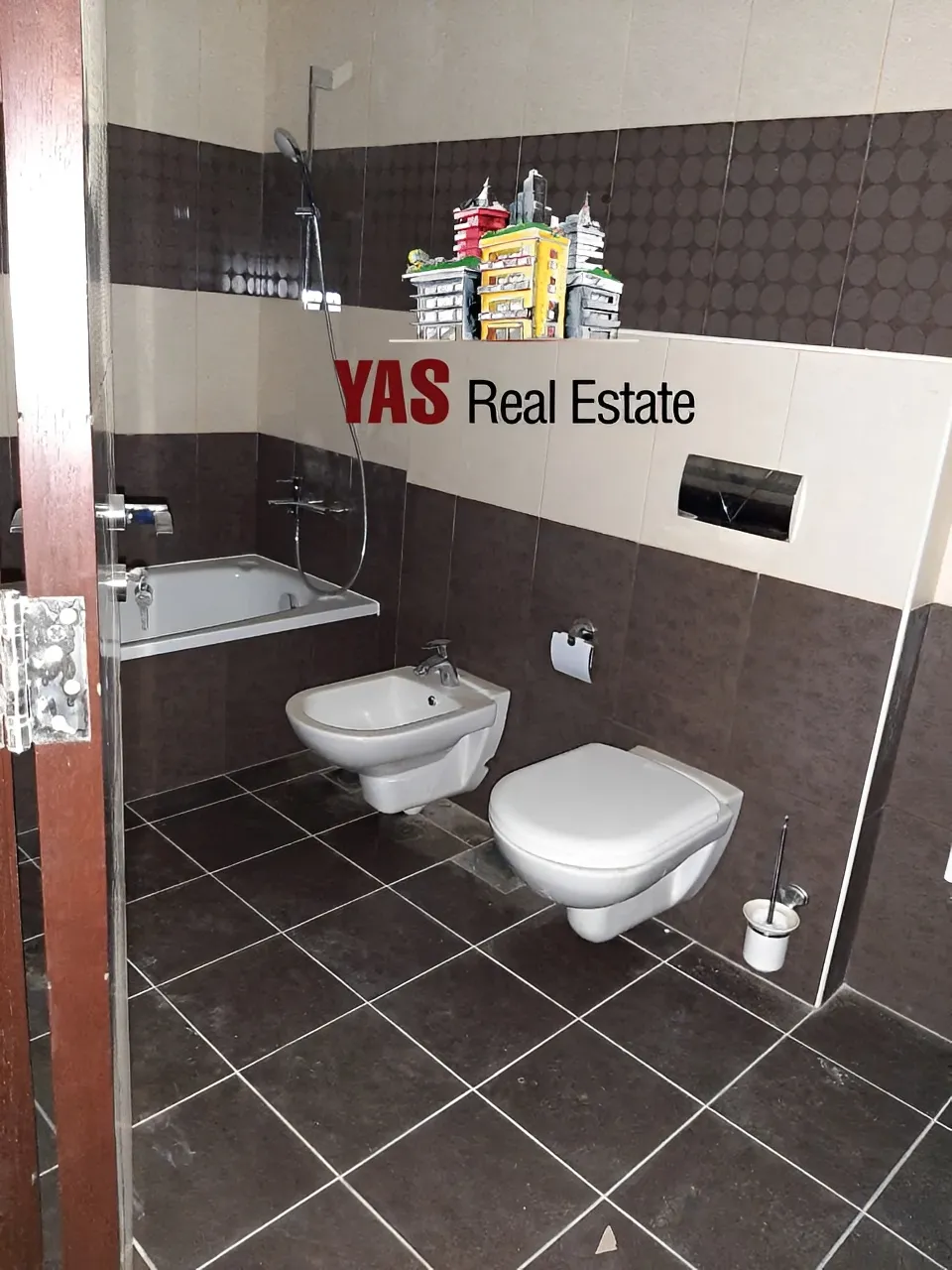 Apartment for Sale in Ballouneh