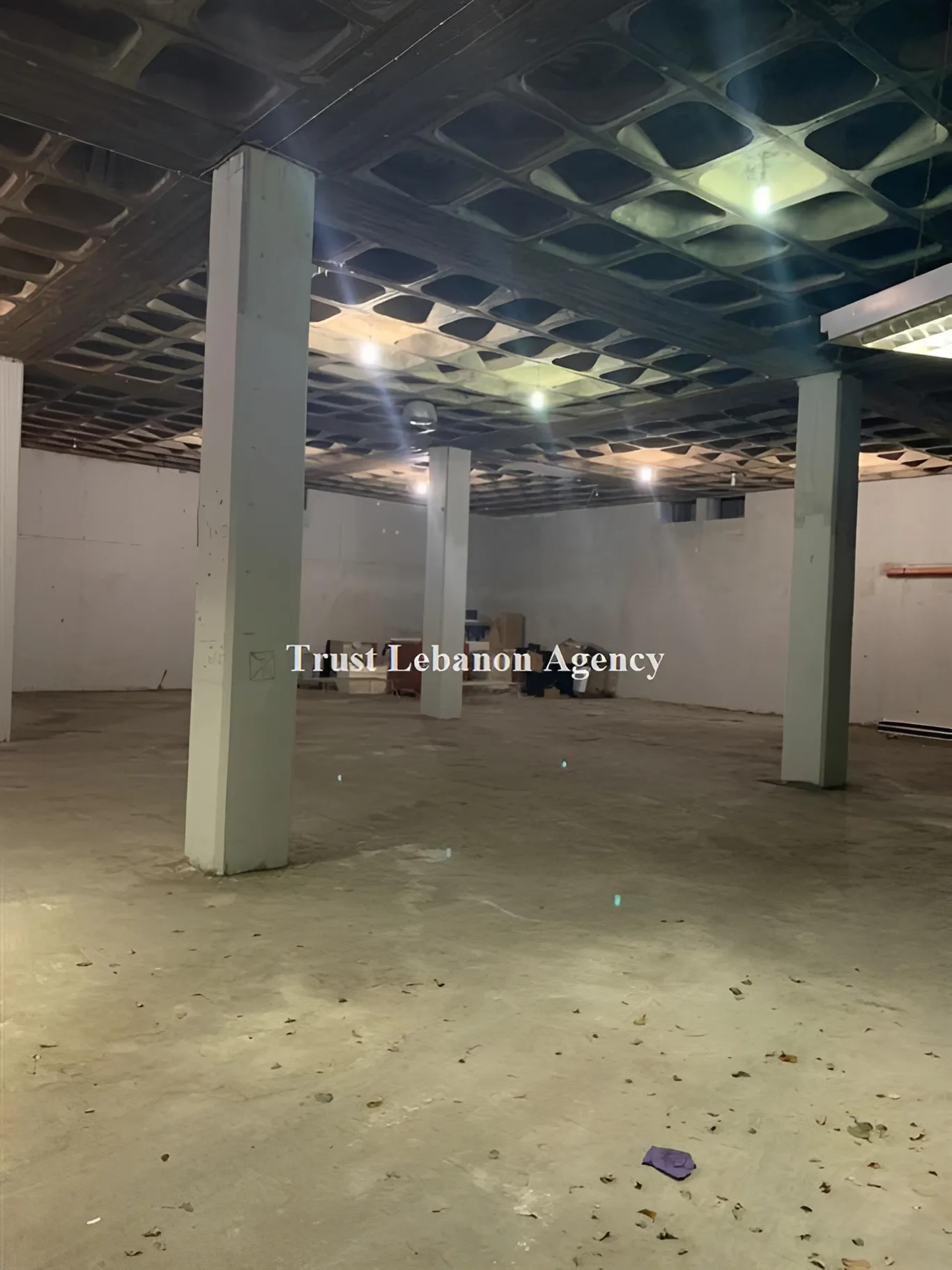 Commercial Property For Rent in Metn, Zalka