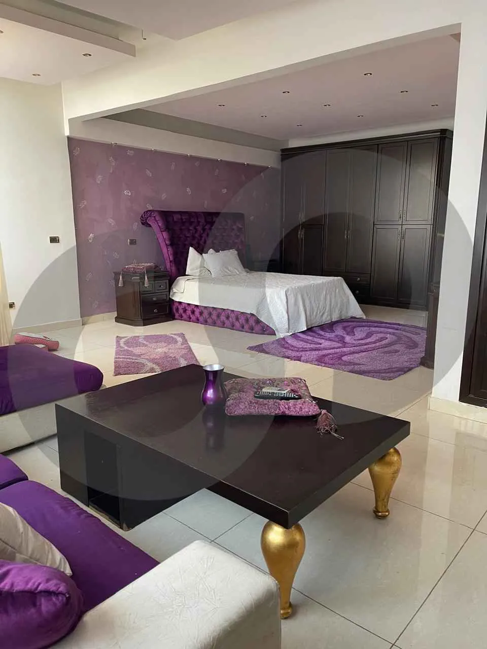 Building for Rent in Sanayeh