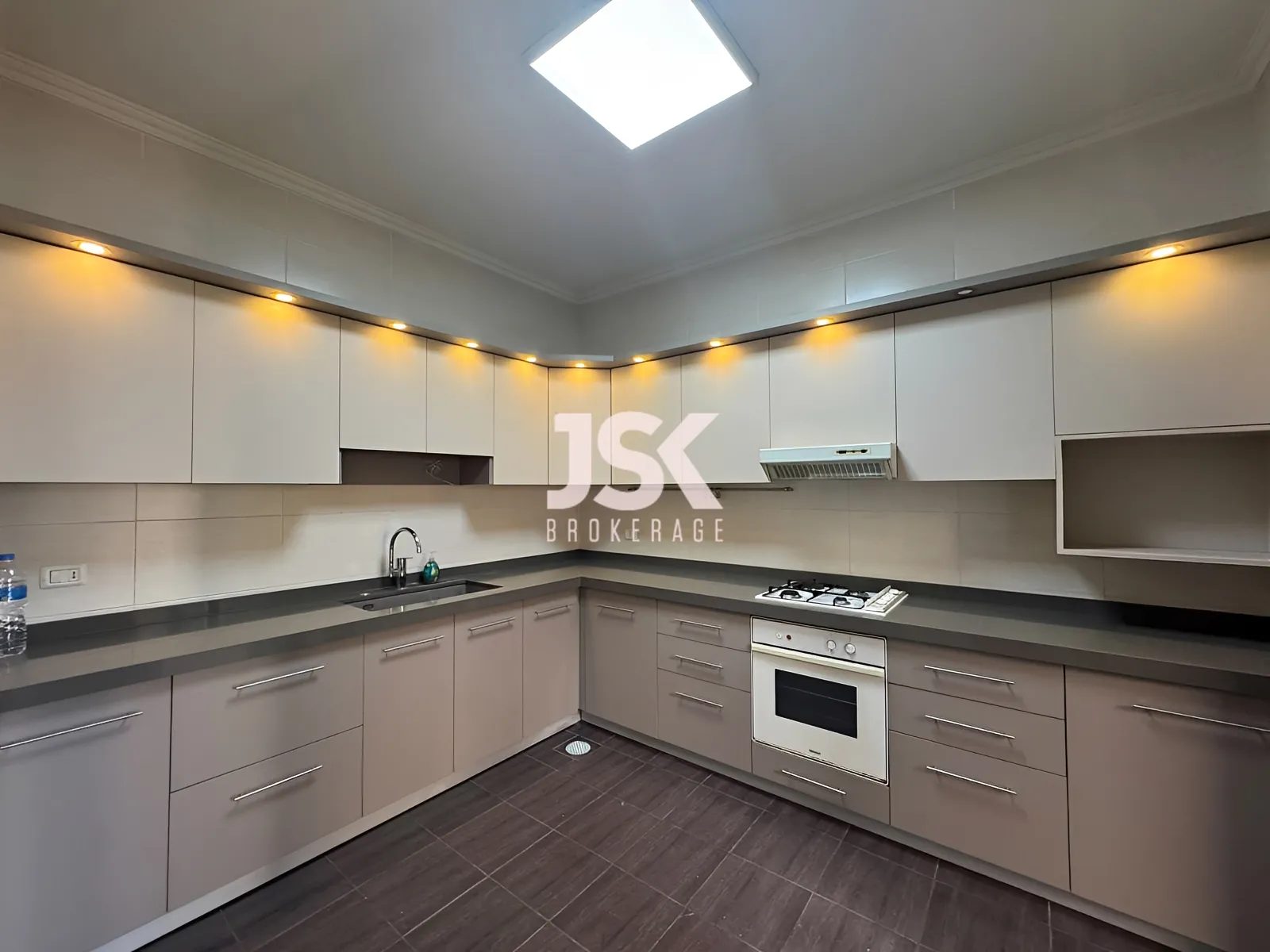Apartment for Sale in Mansourieh - 2 bed, 2 bath