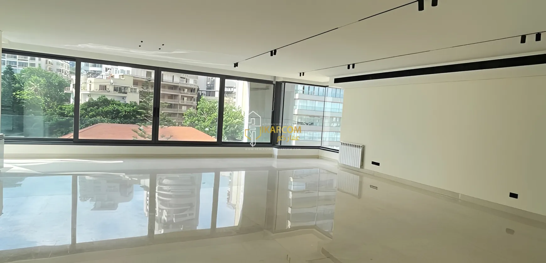 Apartment for sale in Ain Al Mraiseh, Beirut