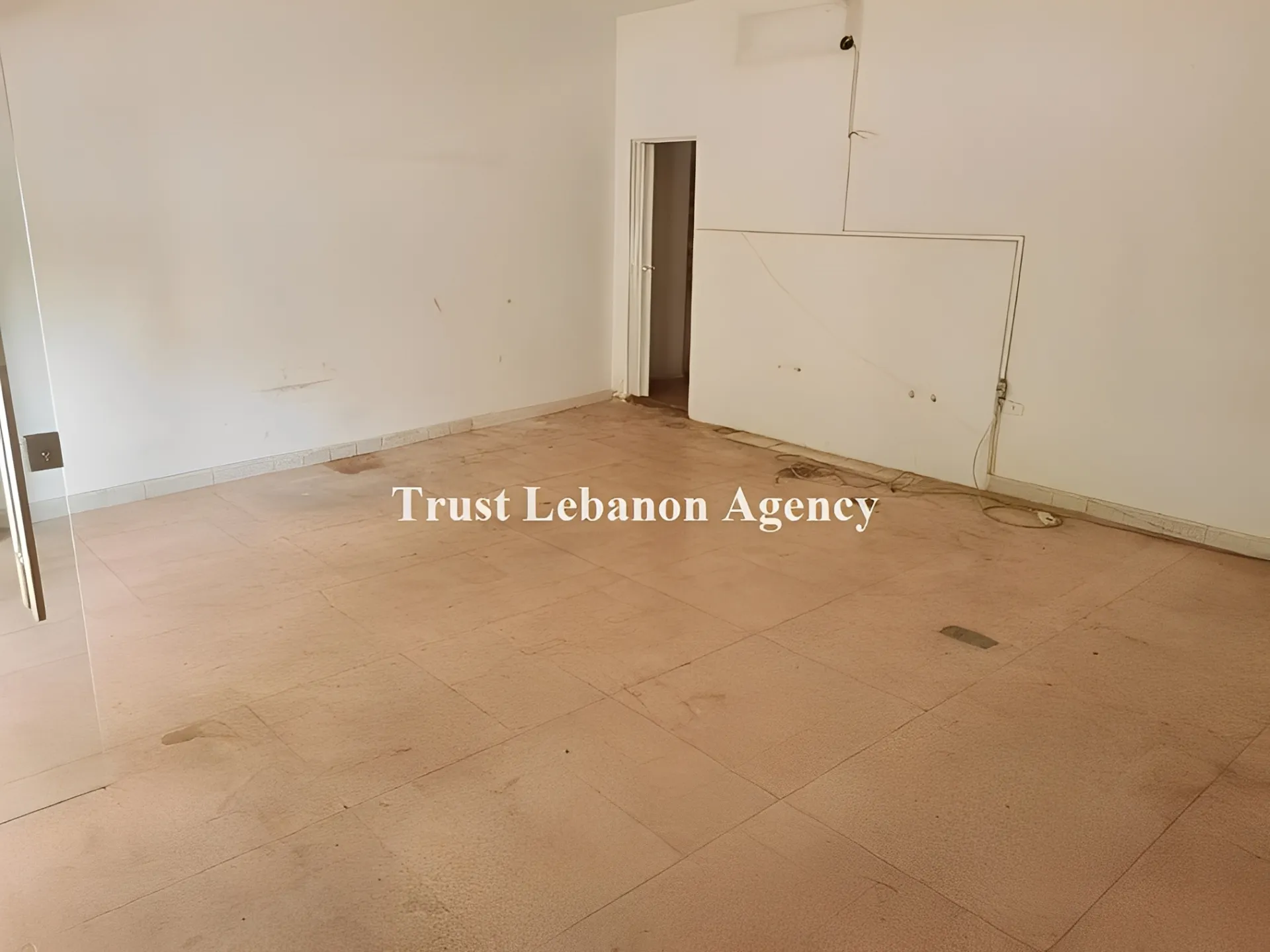 Shop for rent in Metn, Jdeideh