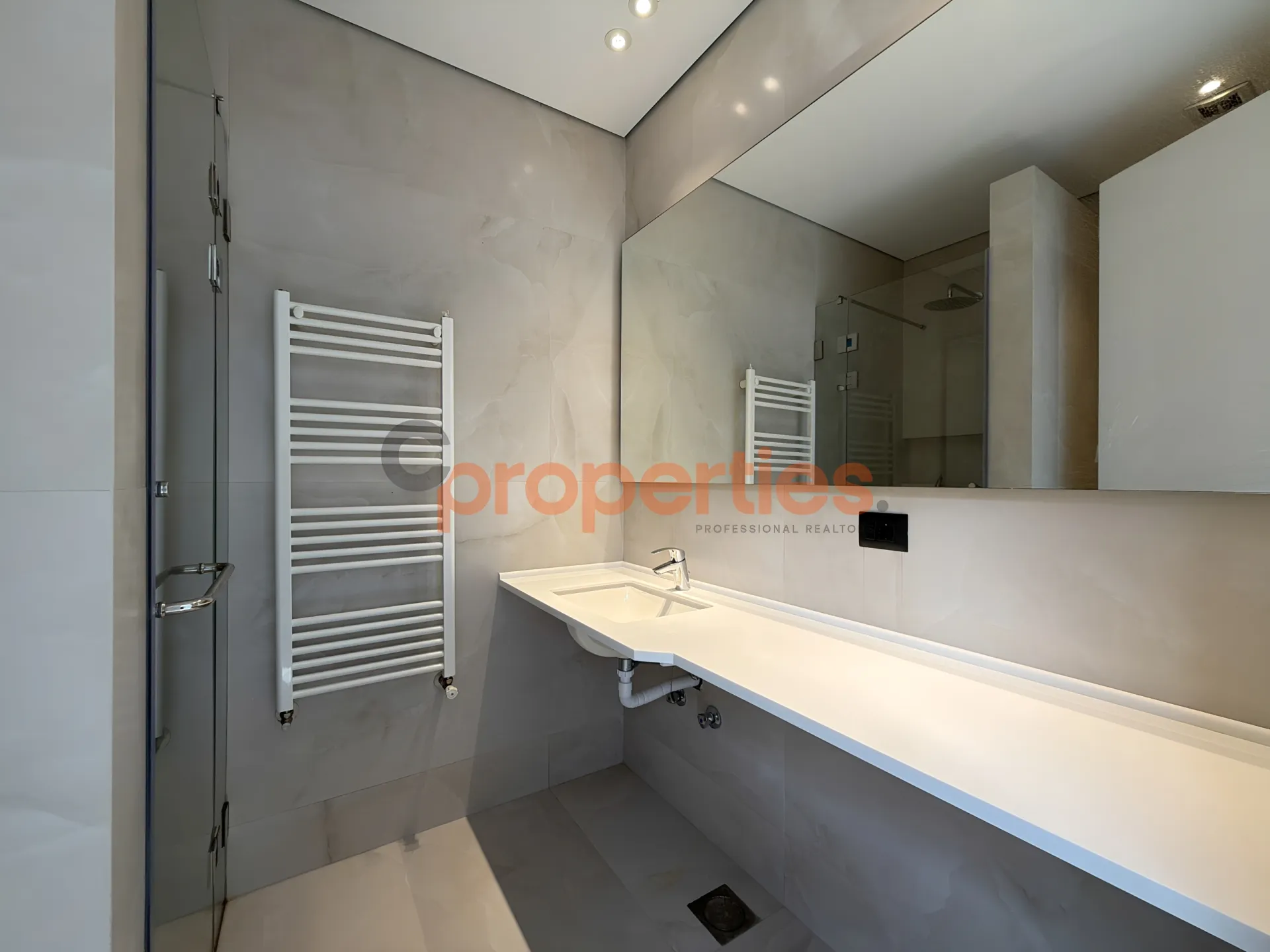 Apartment for Rent in Mtaileb