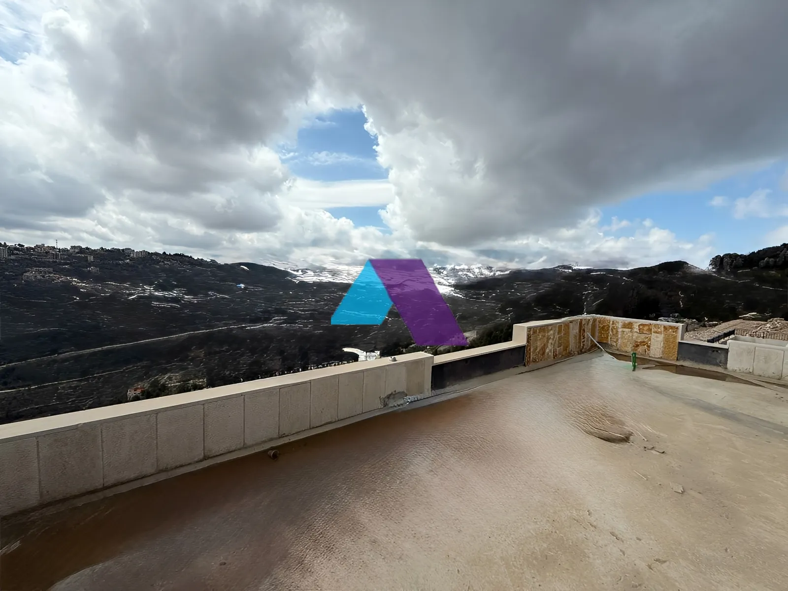 Villa for Sale in Aachqout