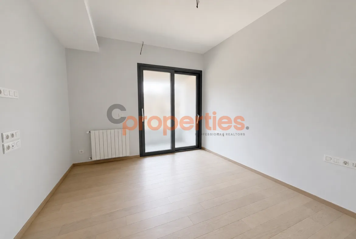 Apartment for Sale in Saifi Village