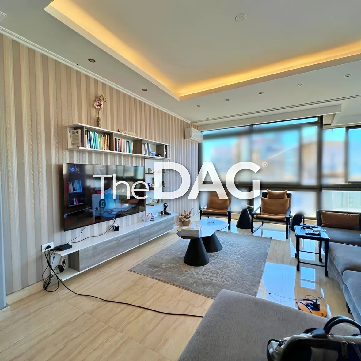 Apartment for sale in Ramlet El Baida, Bayrut, Lebanon - 3 bed, 4 bath