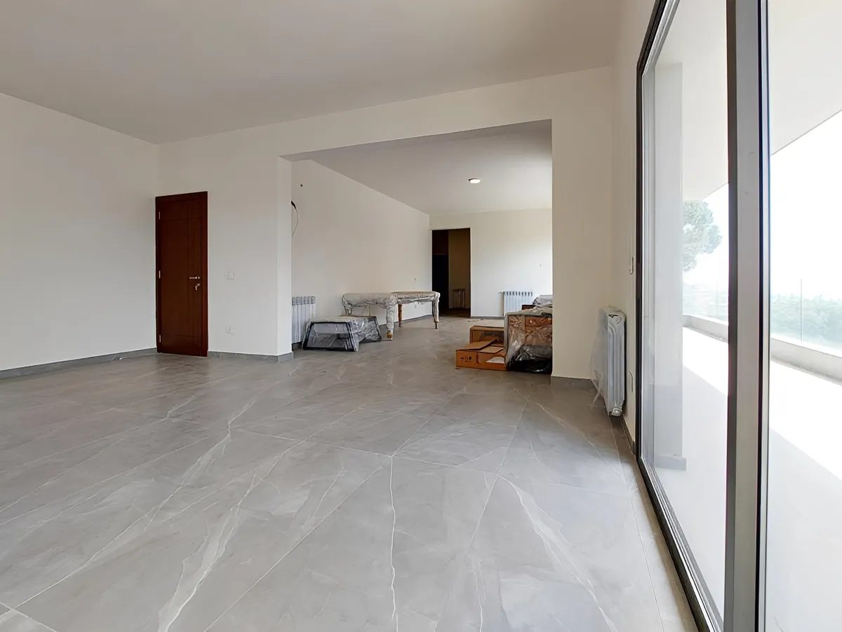 Apartment for Sale in Beit Meri - 4 bed, 5 bath