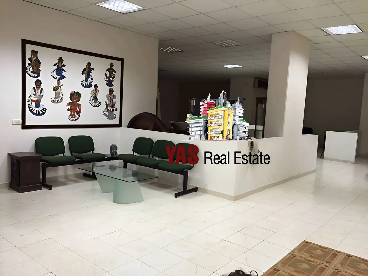 Showroom for Sale in Bsalim