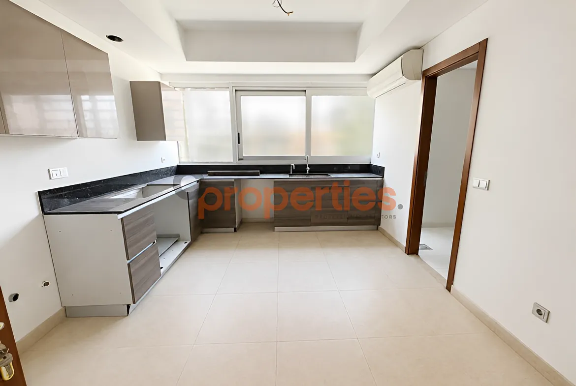 Apartment for Sale in Saifi Village
