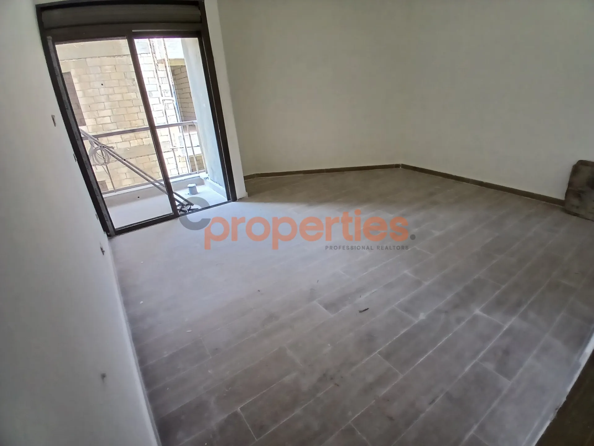 Apartment for Sale in Mar Moussa El Douar