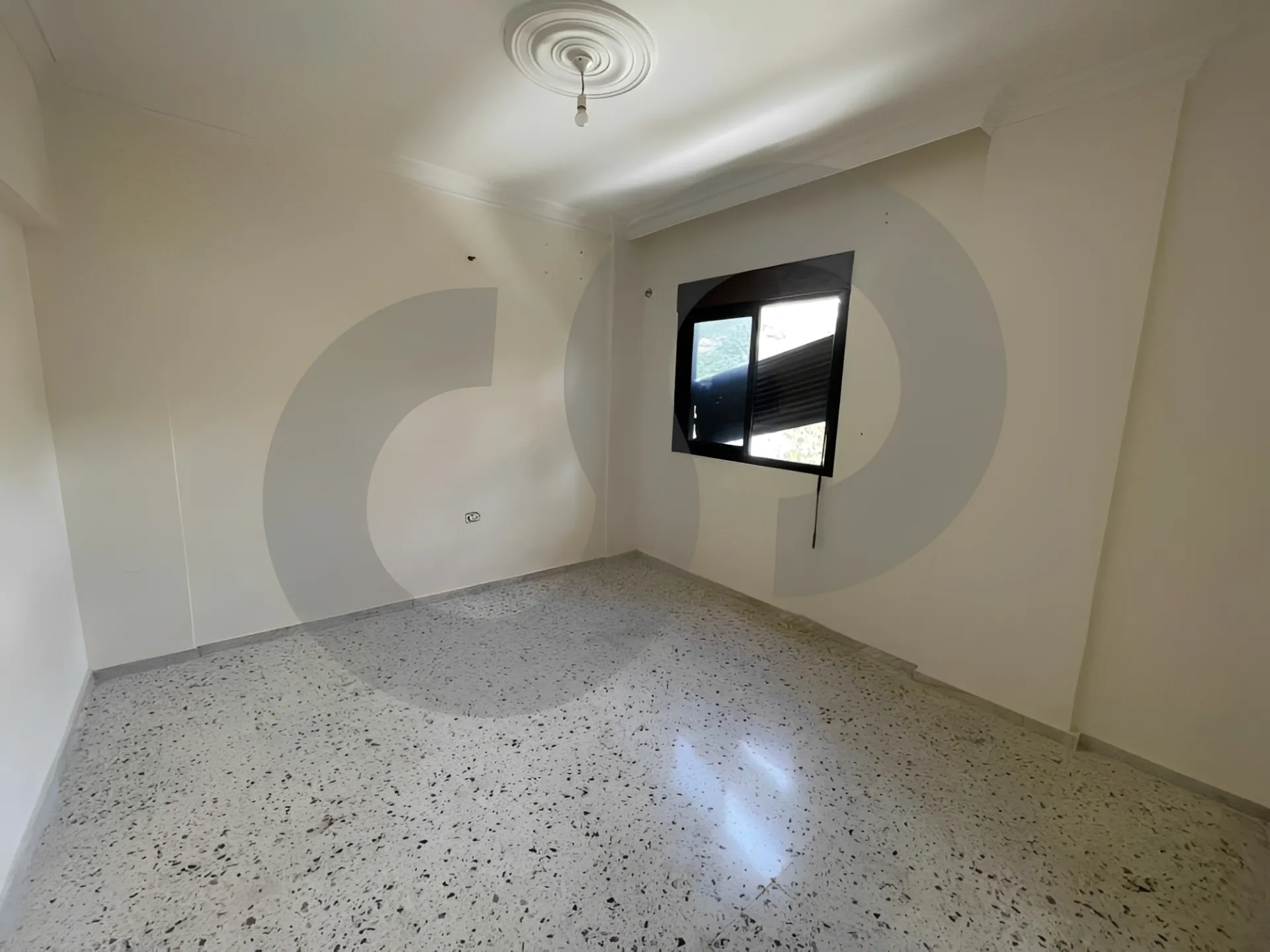 Apartment for Sale in Khaldeh