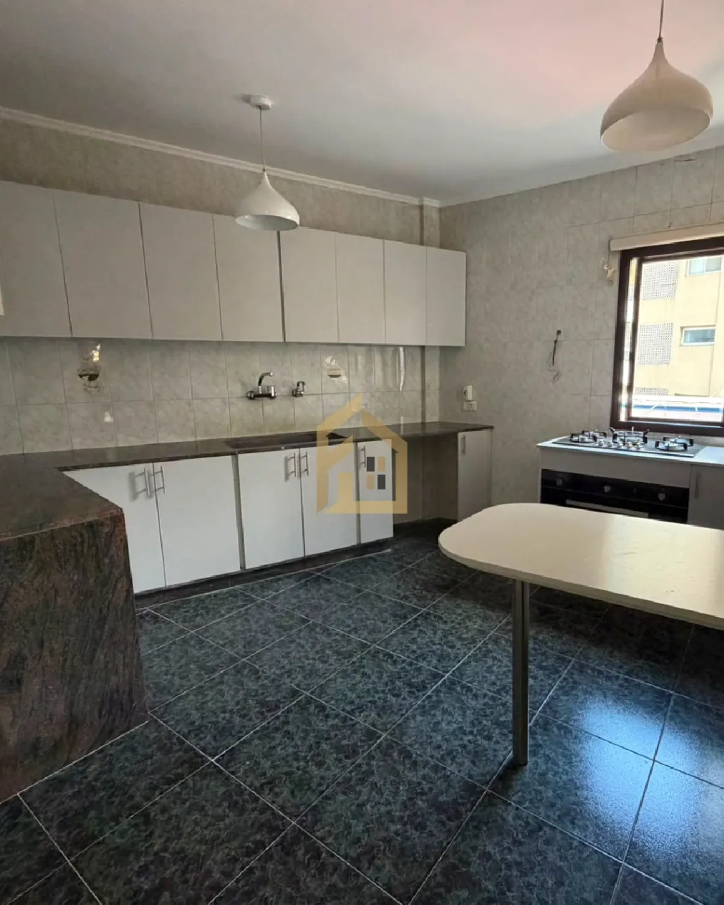 Apartment for rent in Achrafieh, Beirut, Lebanon - 2 bed, 2 bath