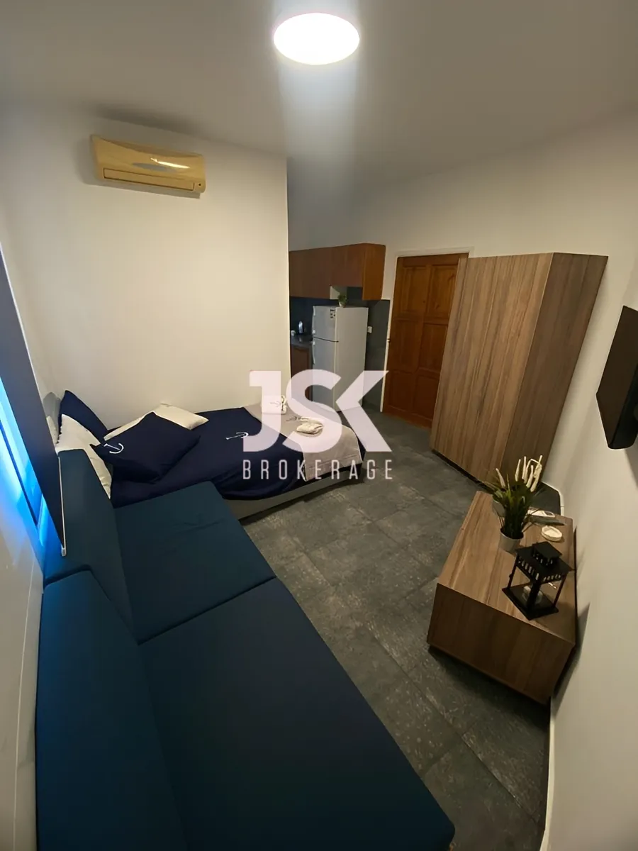Studio for rent in Halat