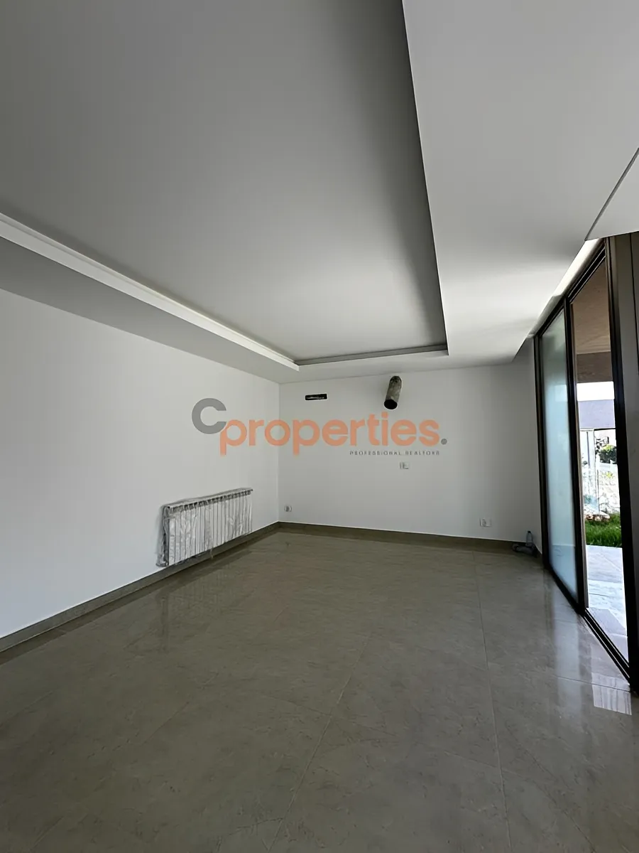 Apartment for Sale in Aamchit - 4 bed, 4 bath