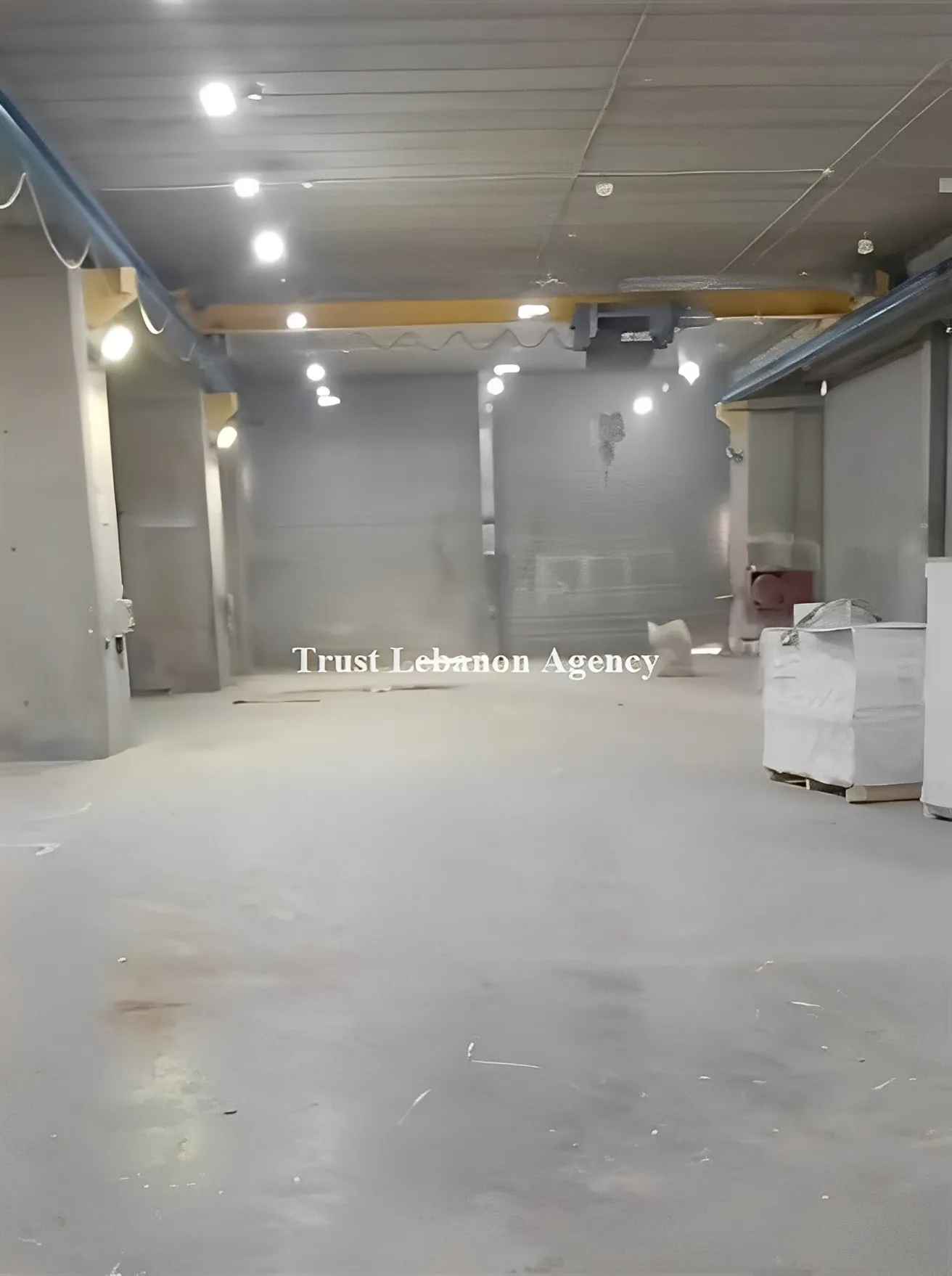 Office for sale in Metn, Roumieh