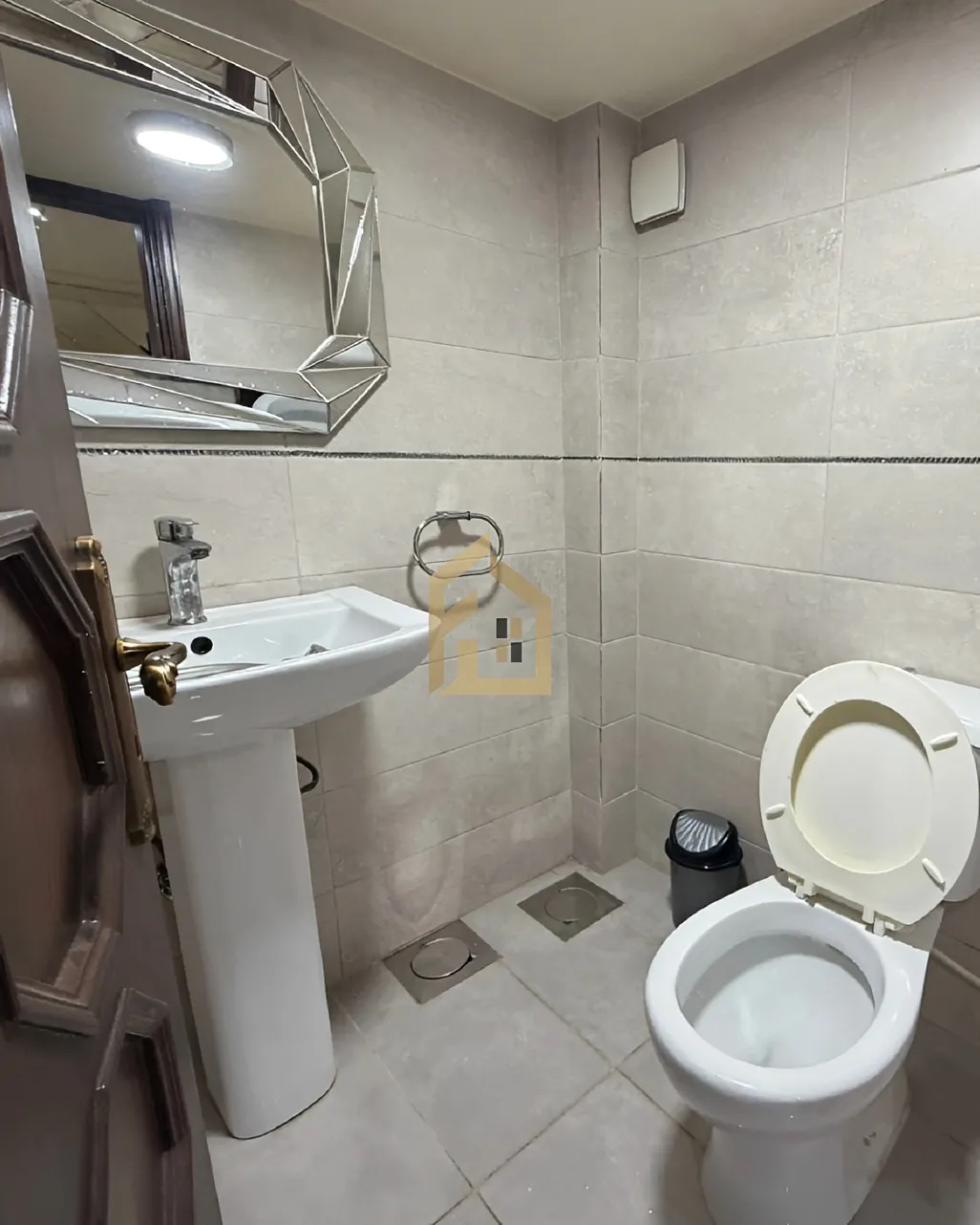 Apartment for rent in Mar Elias refugee camp, Beirut, Lebanon