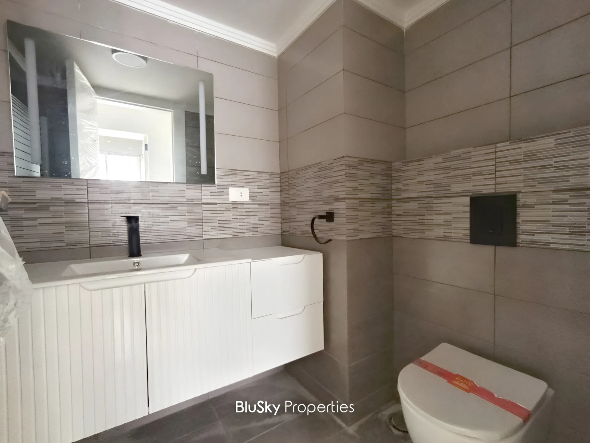 Apartment for sale in Kfar hbab, lebanon