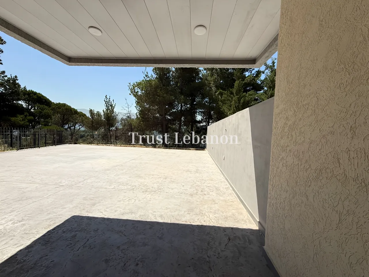 Apartment for sale in Douar, Lebanon - 2 bed, 3 bath