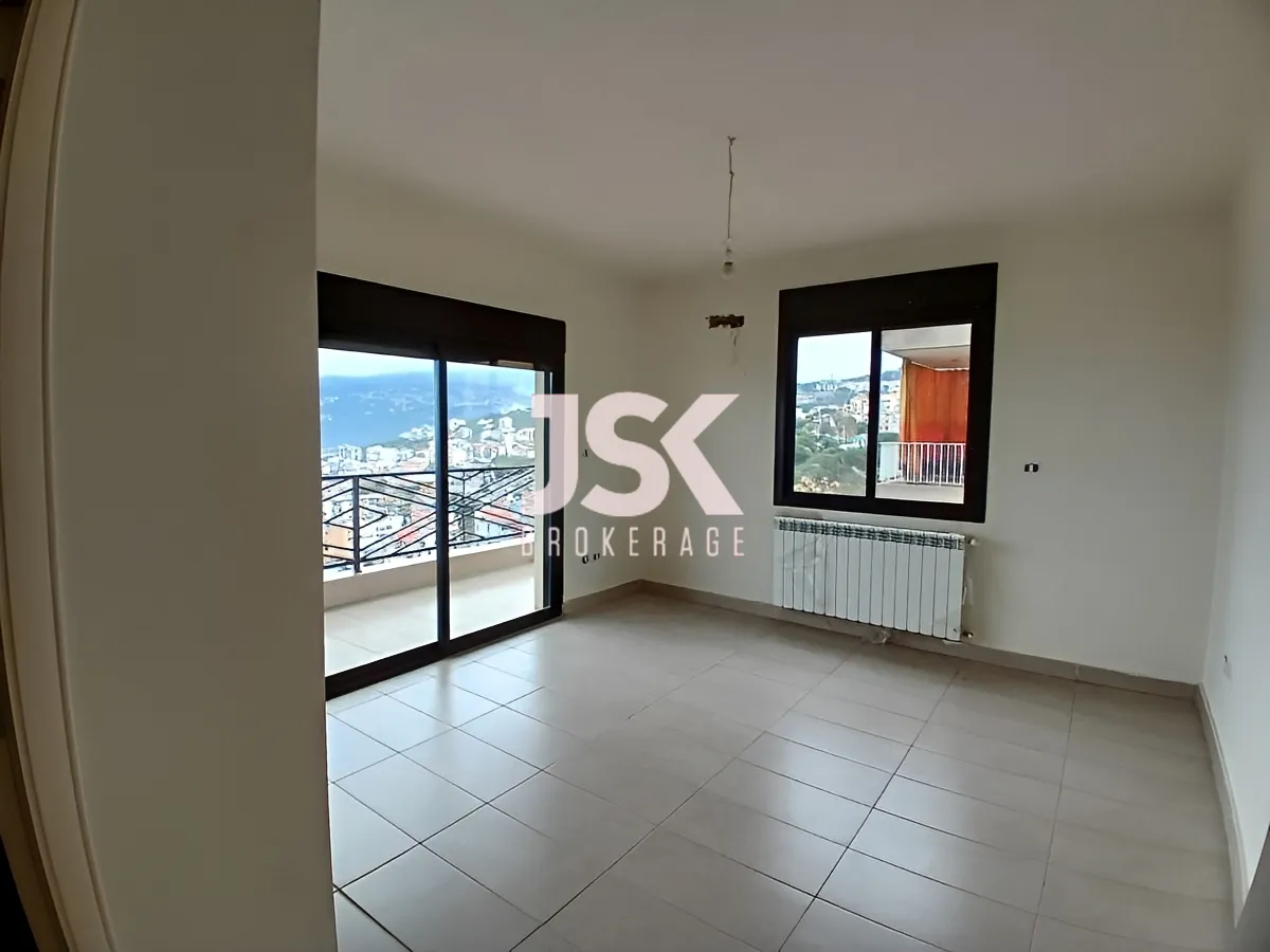 Apartment for Sale in Mazraat Yachoua, Lebanon