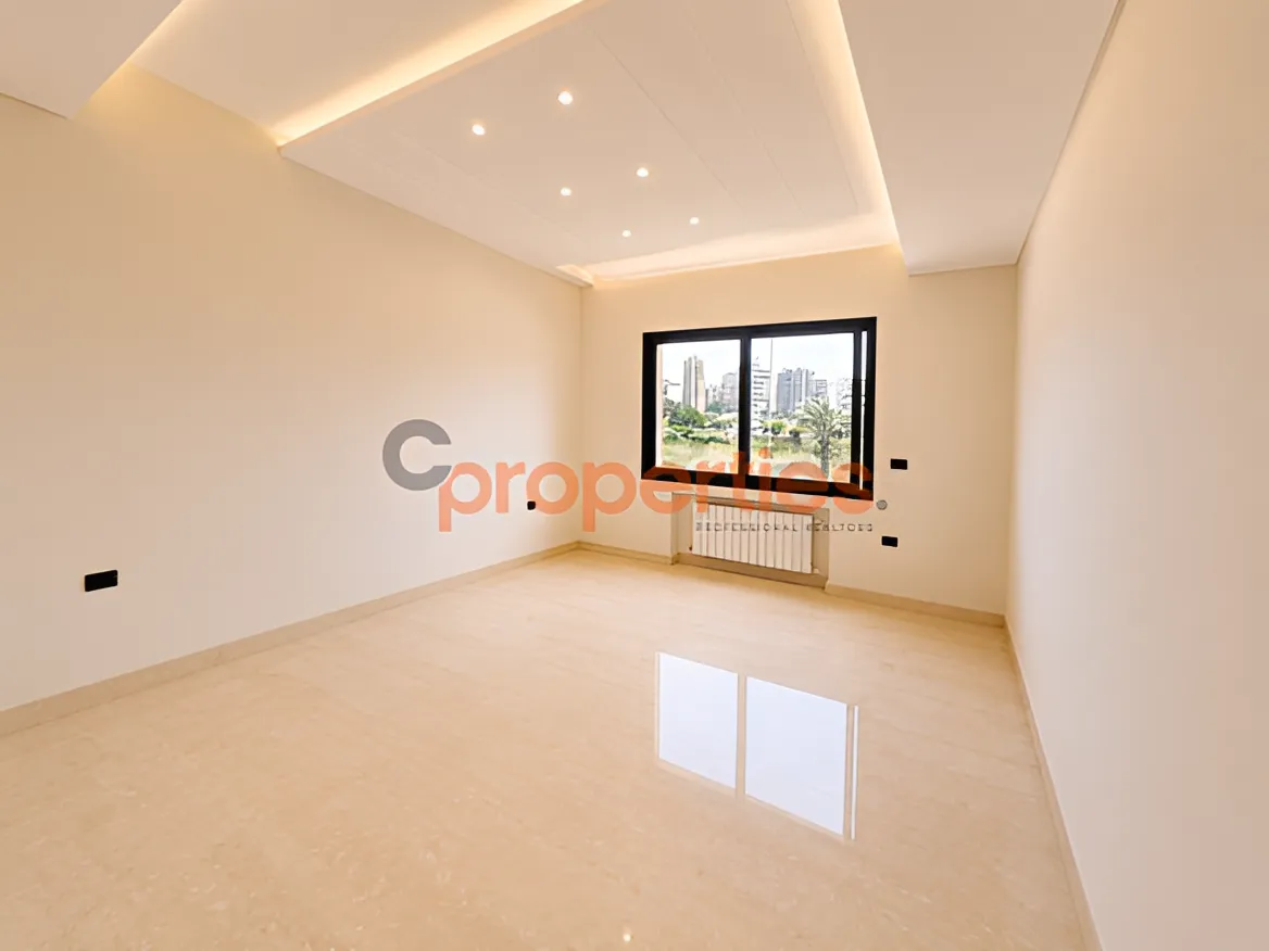 Apartment for sale in Ramleh Al Bayda, Beirut, Lebanon