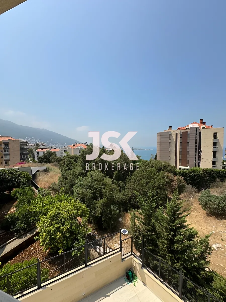 Apartment for Sale in Kfar Hbab, Lebanon - 3 bed, 5 bath