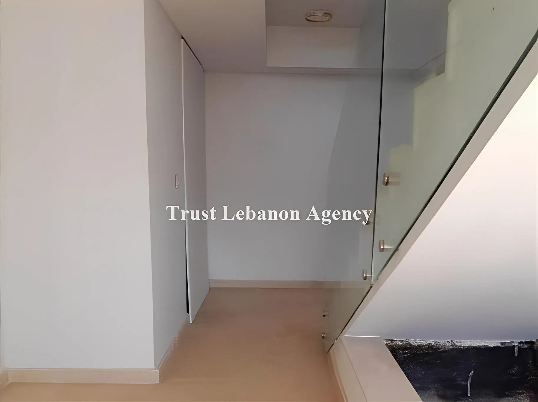 Chalet for Sale in Keserwan Faqra Lebanon - 1 bed, 1 bath