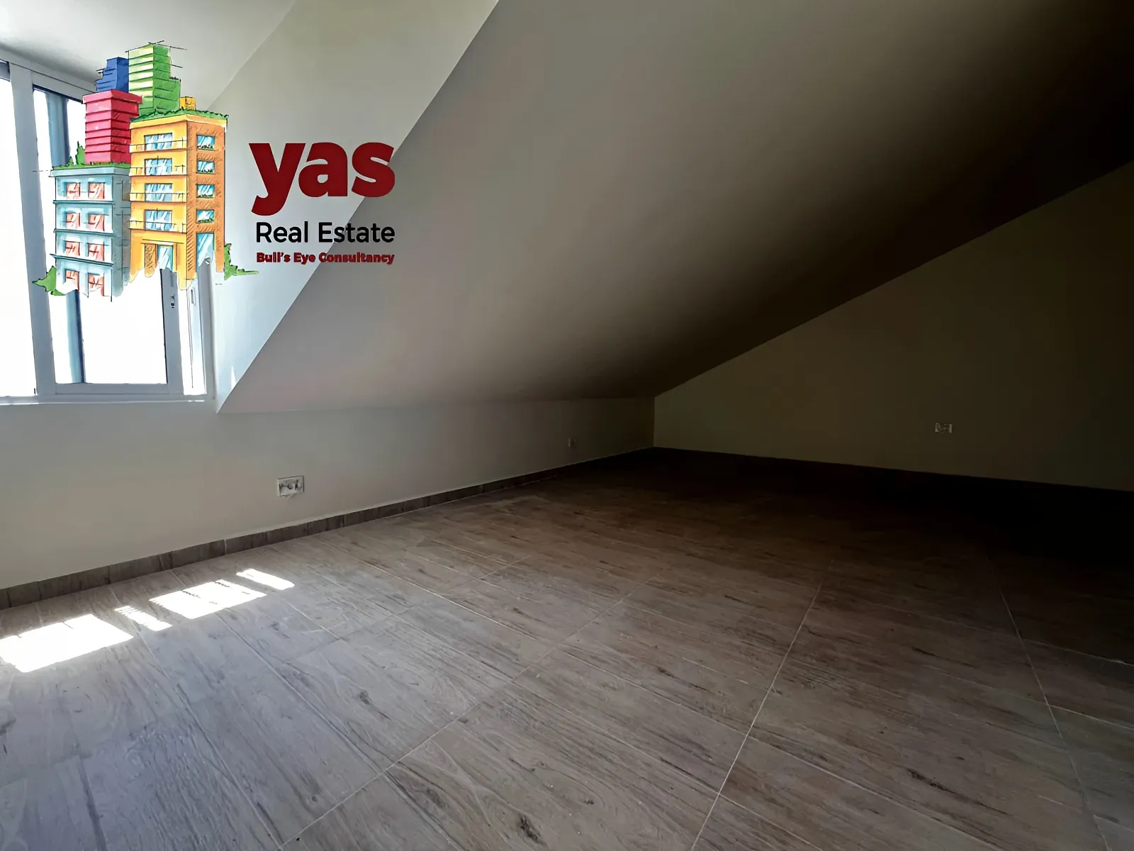 Apartment for Rent in Ballouneh - 3 bed, 3 bath