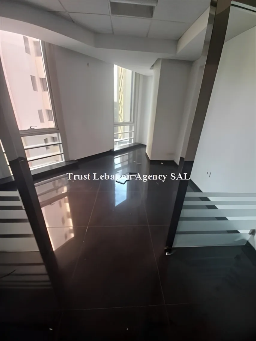 Office For Rent in Beirut, Sanayeh