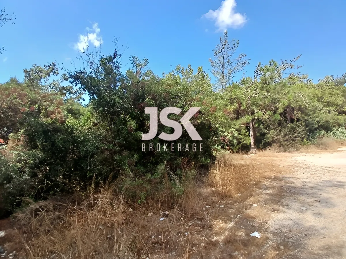 Land for Sale in Rabweh, Metn