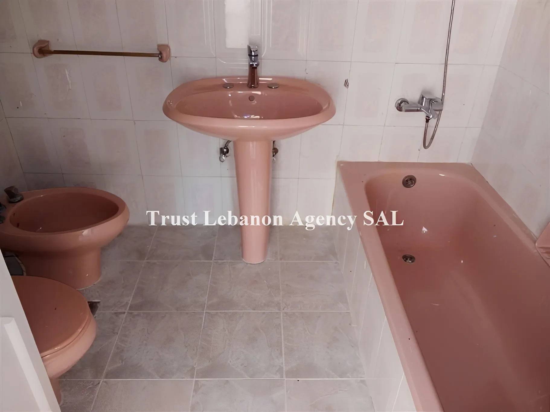 Apartment for Sale in Aramoun Alay