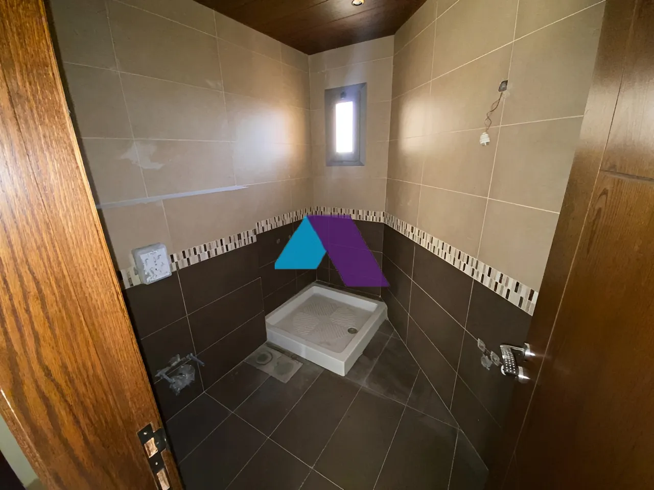 Apartment for Sale in Ballouneh
