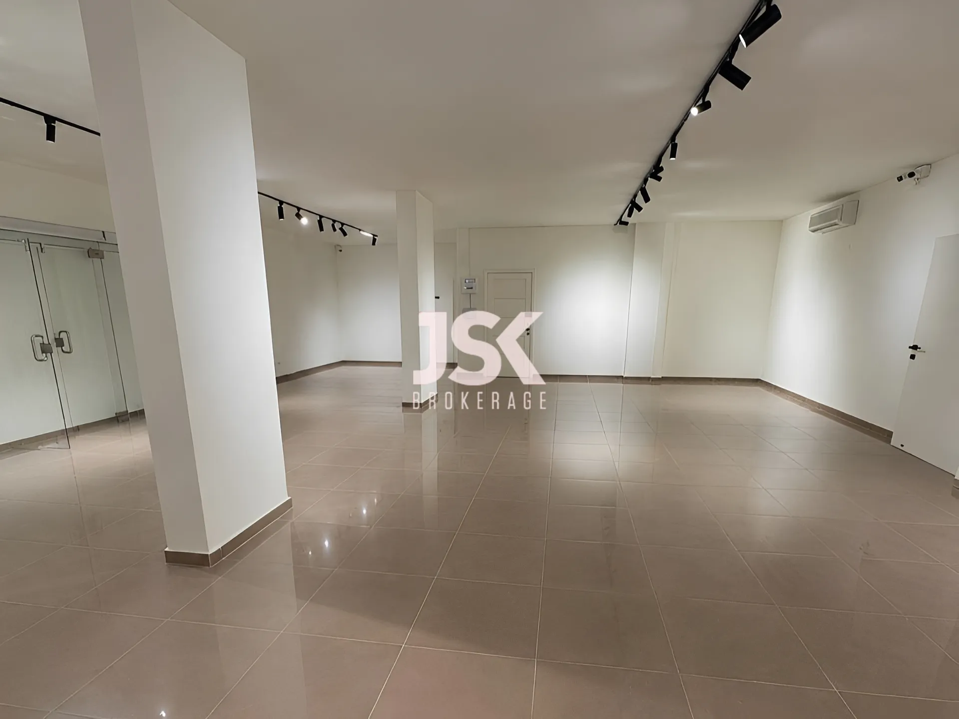 Shop for Sale in Ain El Remmaneh