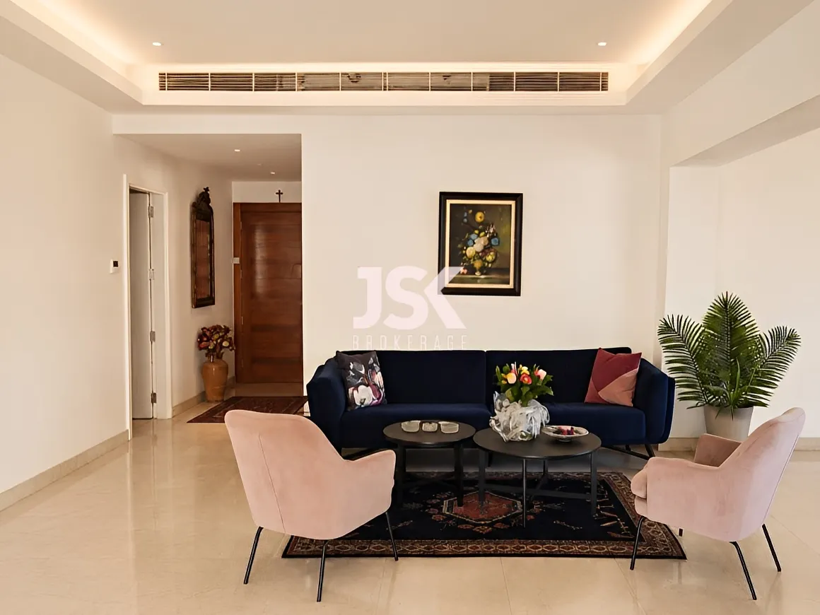 Apartment for Sale in Achrafieh - 3 bed, 4 bath
