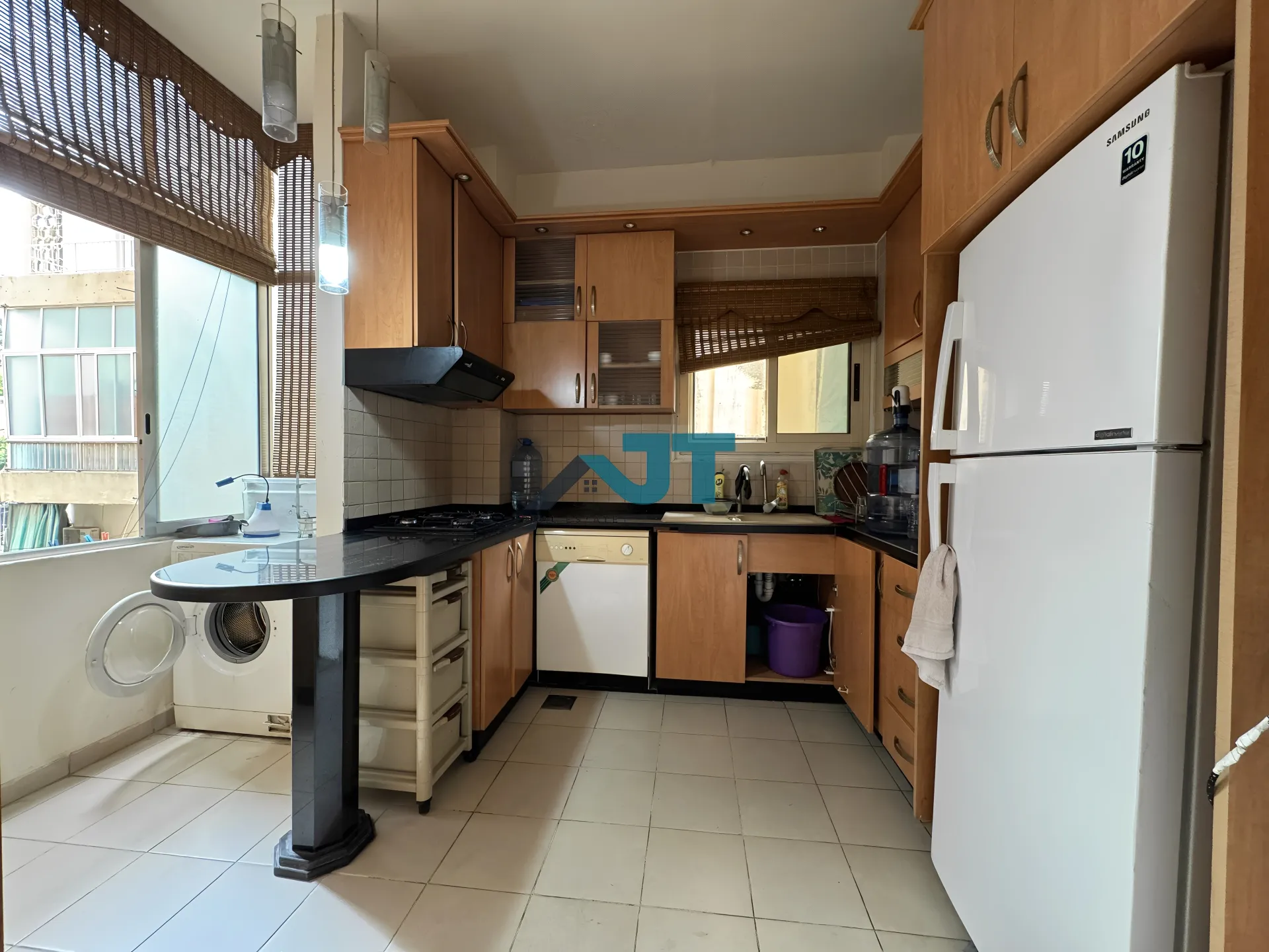 Apartment for Rent in Saydeh, Achrafieh - 2 bed, 2 bath