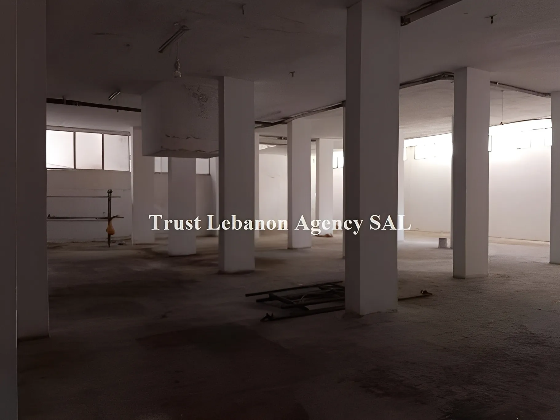 Warehouse for sale in Sabtiyeh