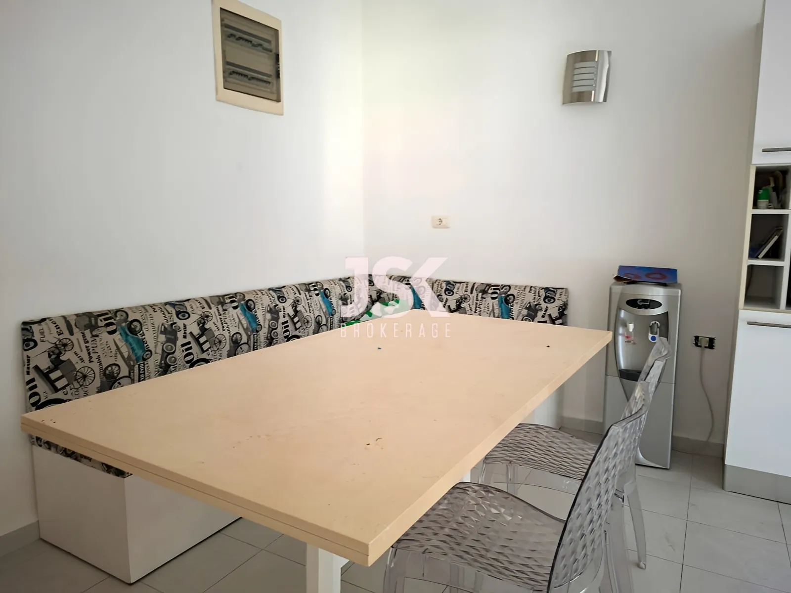 Apartment for Rent in Corniche el Mazraa, Beirut