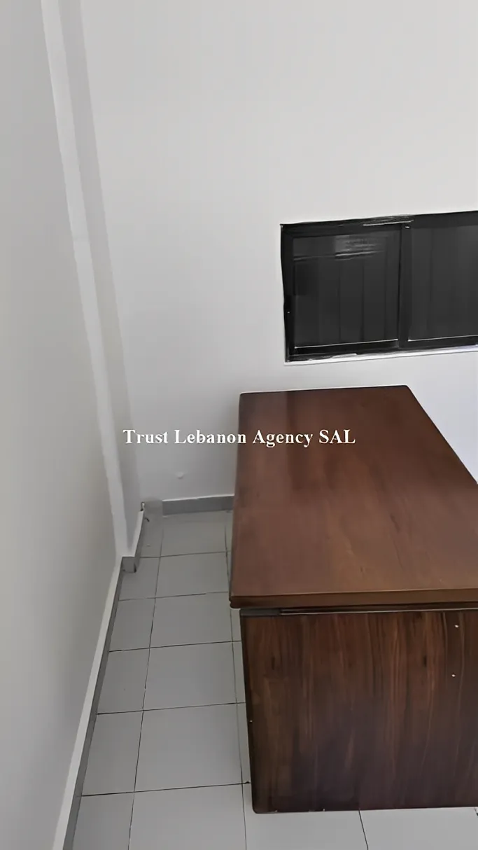 Office for rent in Baabda, Furn Al Chebak