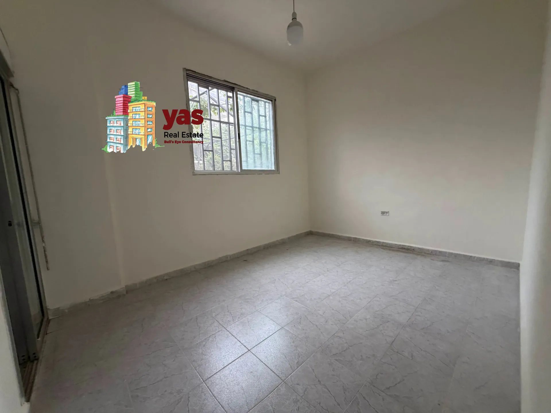 Chalet for Sale in Qleiat - 2 bed, 1 bath