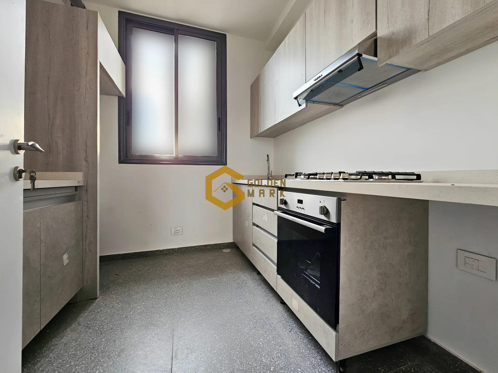 Apartment for Sale in Achrafieh, Beirut - 2 bed, 2 bath