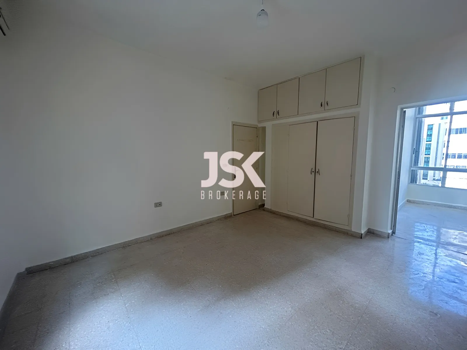 Apartment for Sale in Raoucheh - 3 bed, 2 bath