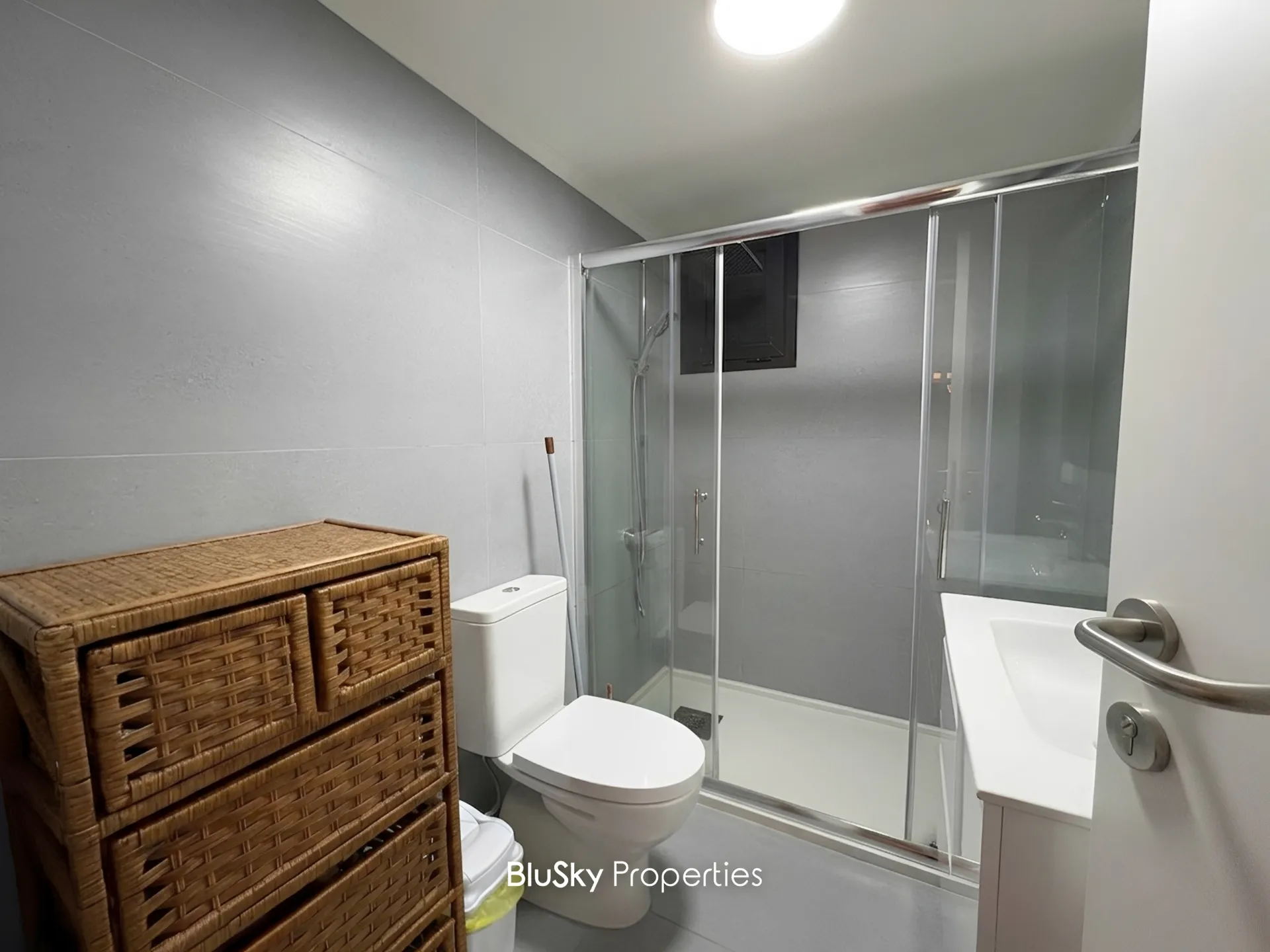 Apartment for sale in Baabdat, lebanon