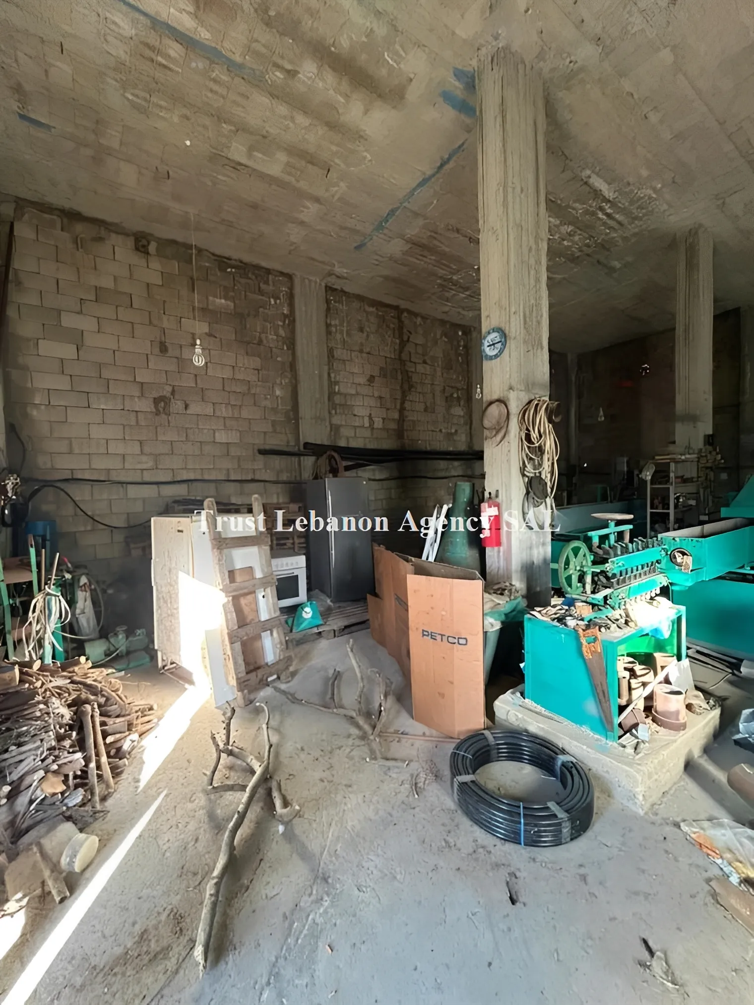 Commercial Property For Rent in Jbeil,