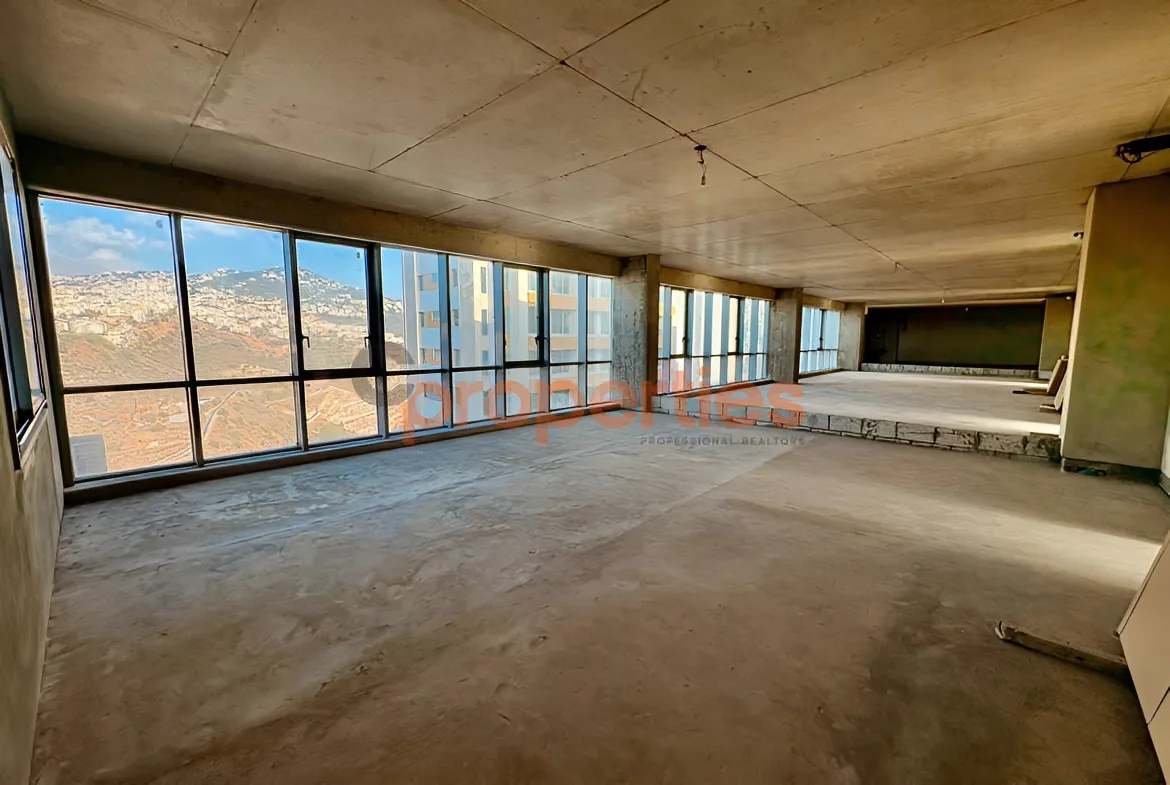 Office for Rent in Louaizeh