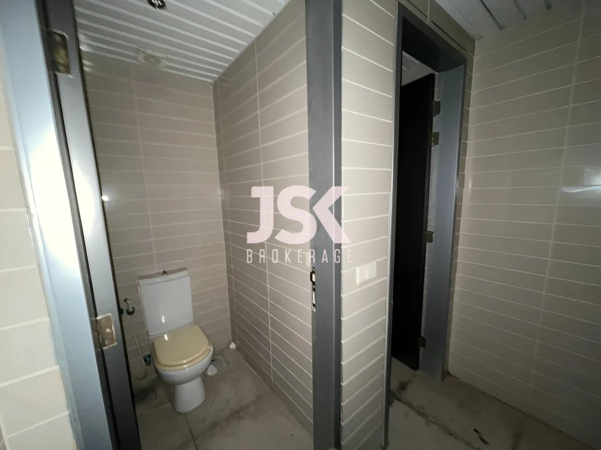 Shop for rent in Mansourieh