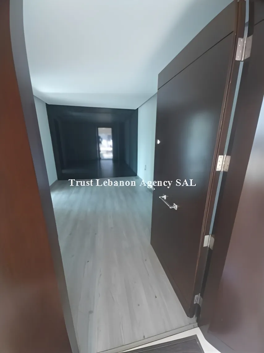 Shop for rent in Metn, Dekweneh
