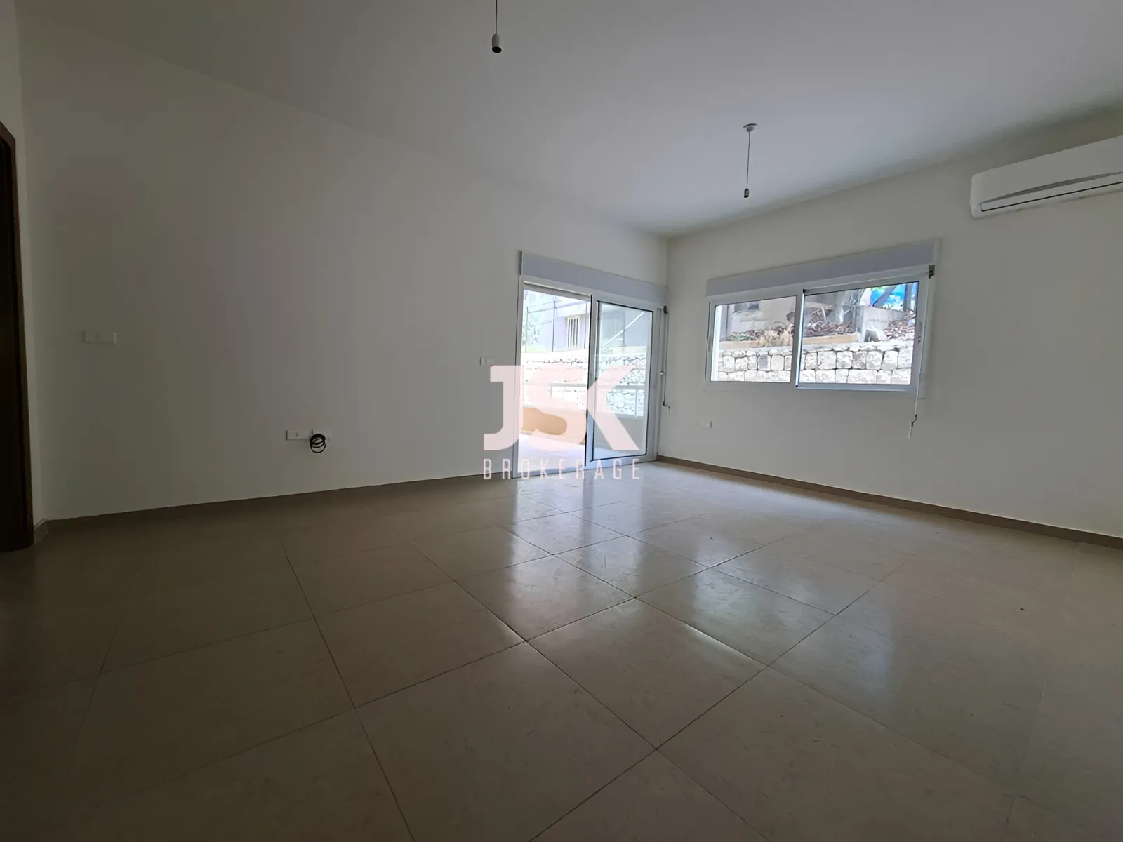 Apartment for Sale in Nahr Ibrahim - 2 bed, 1 bath
