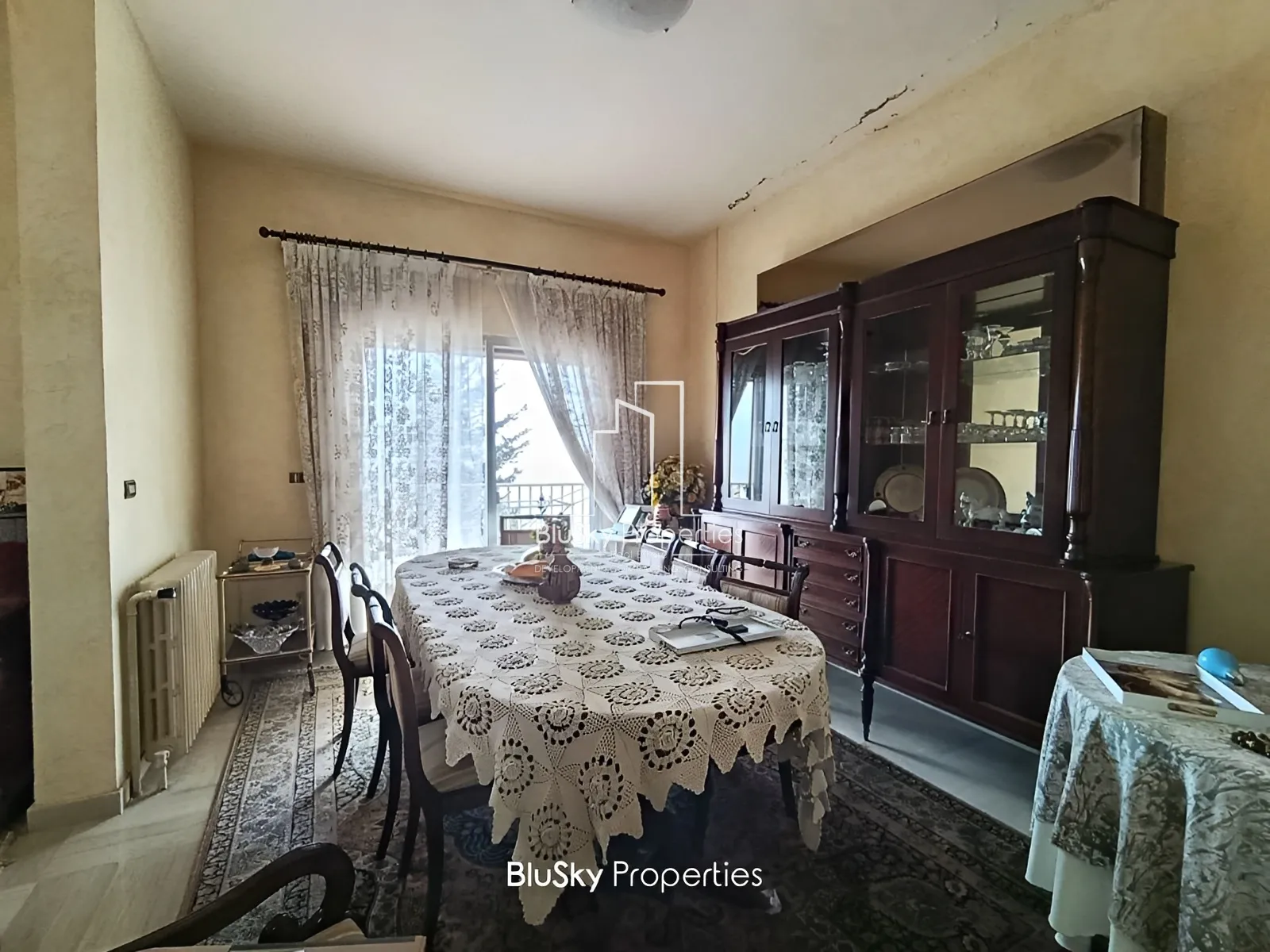 Building for Sale in Kfour