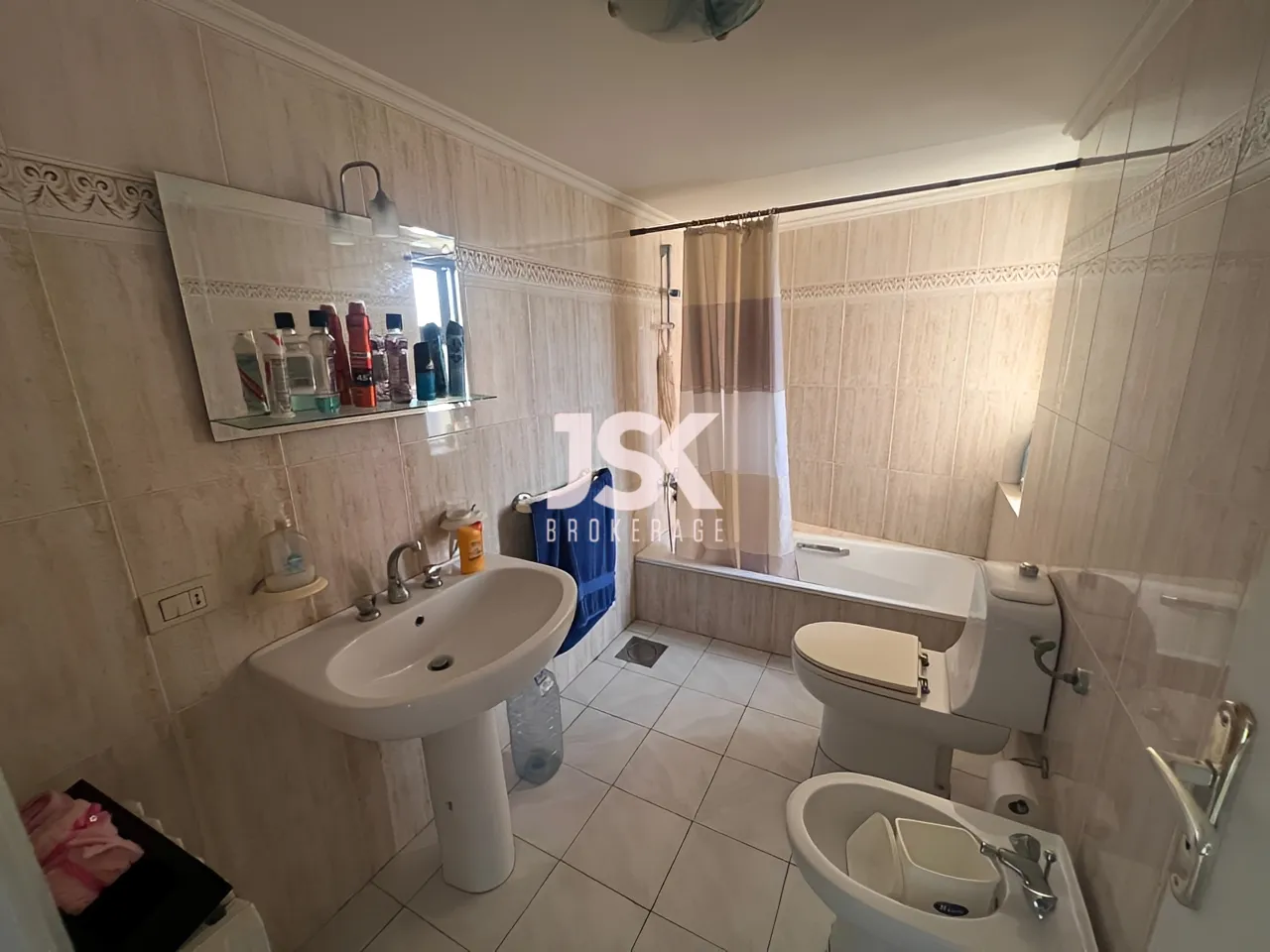Apartment for Sale in Baabdat