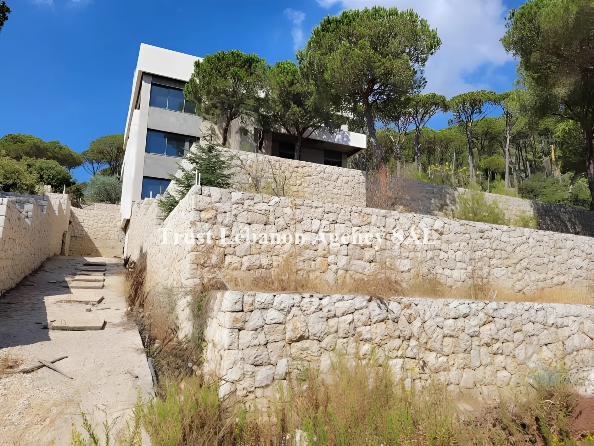 Villa for Sale in Metn Baabdat Sfeila Lebanon
