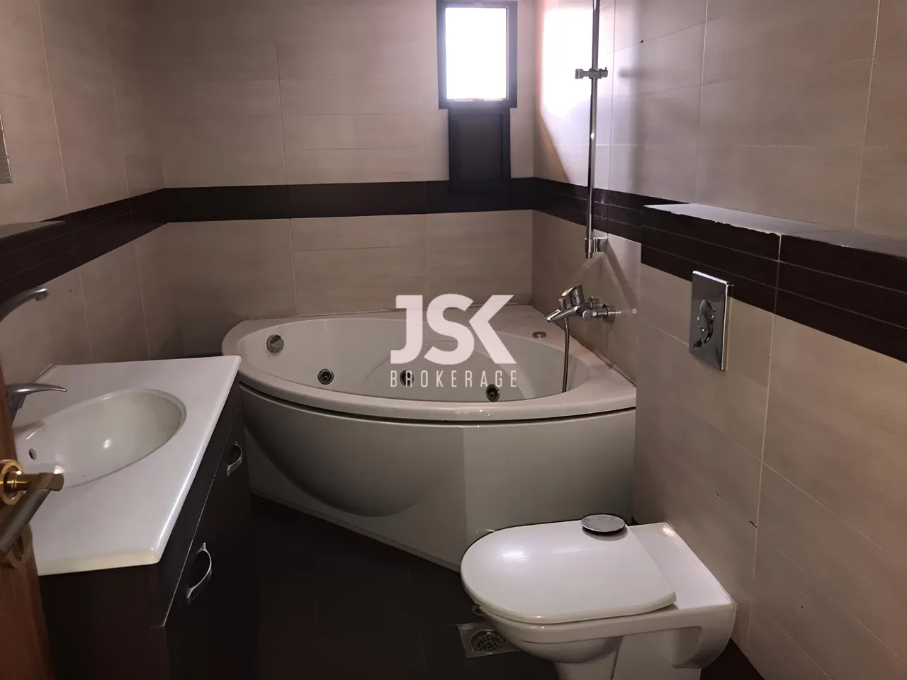 Building for Rent in Hazmieh